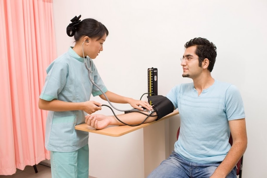 Điều dưỡng là gì? Điều dưỡng làm những công việc thế nào?
