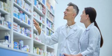 Điều gì đang chờ đón các sinh viên tốt nghiệp Cao đẳng Dược?