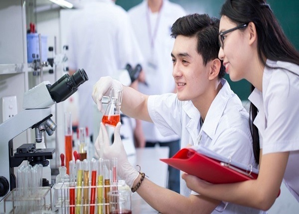 Những thuận lợi khi học ngành Dược